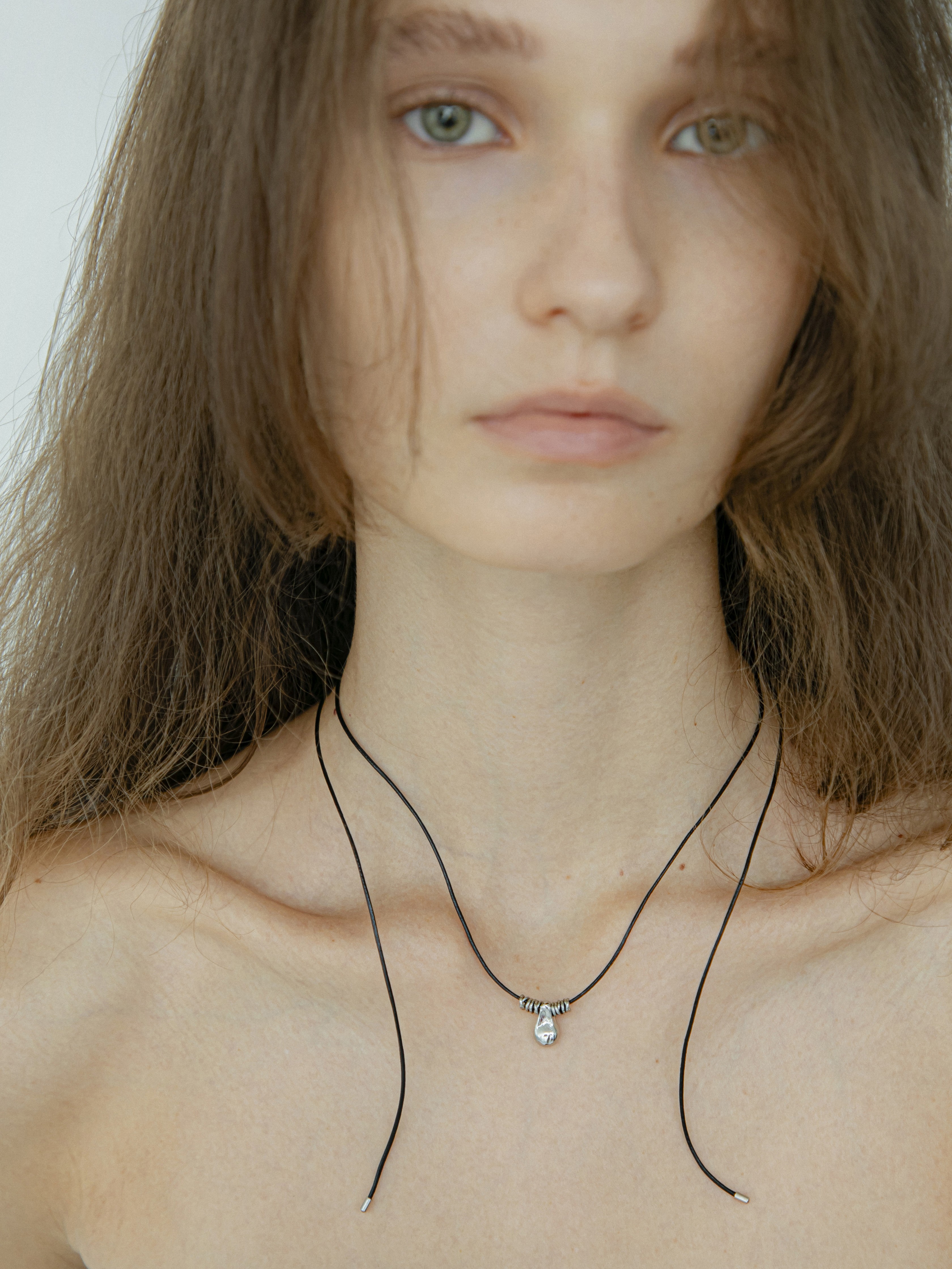 Oyster narrow choker