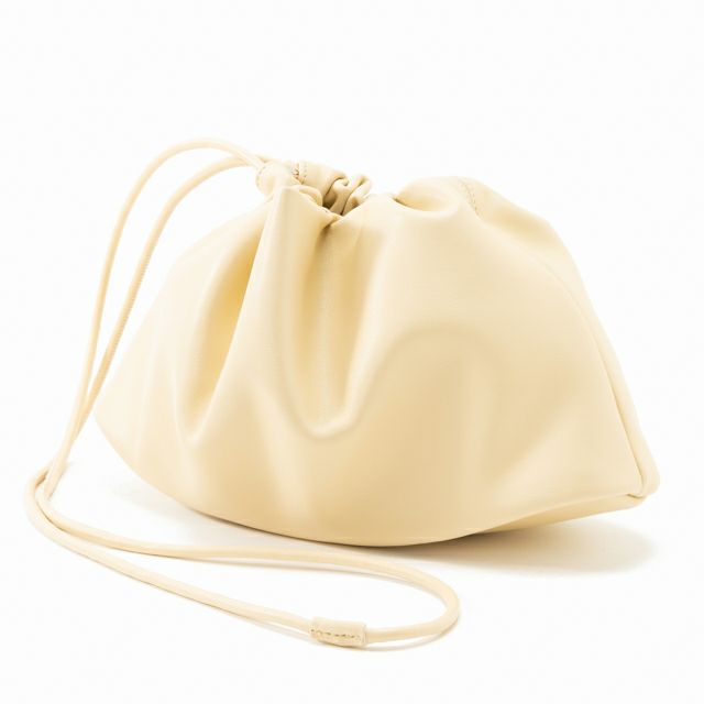 COLOR：クリーム