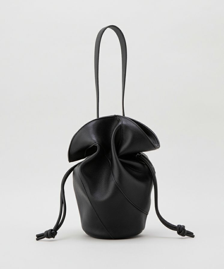 LE VERNIS] Flare drawstring bag | CASSELINI ONLINE