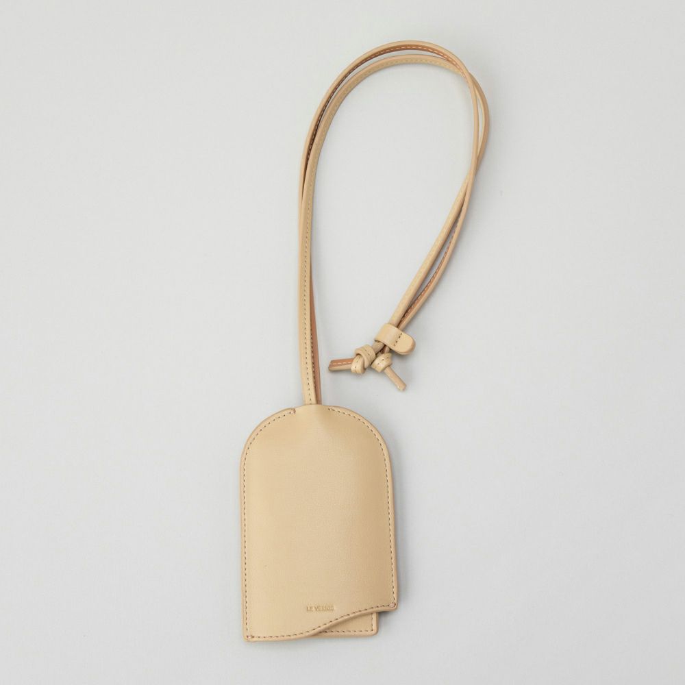 COLOR：ベージュ