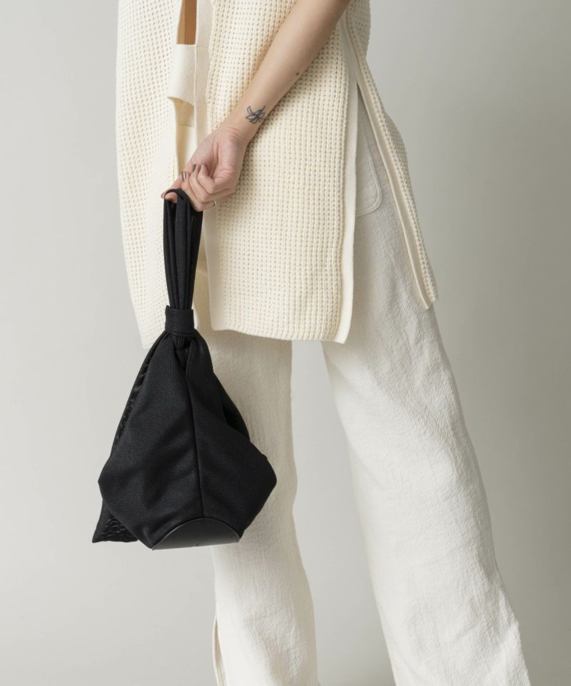 LE VERNIS] Mesh wrap bag | CASSELINI ONLINE