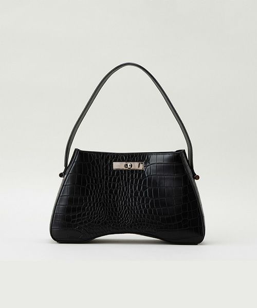 LE VERNIS] Trapeizo handbag | CASSELINI ONLINE