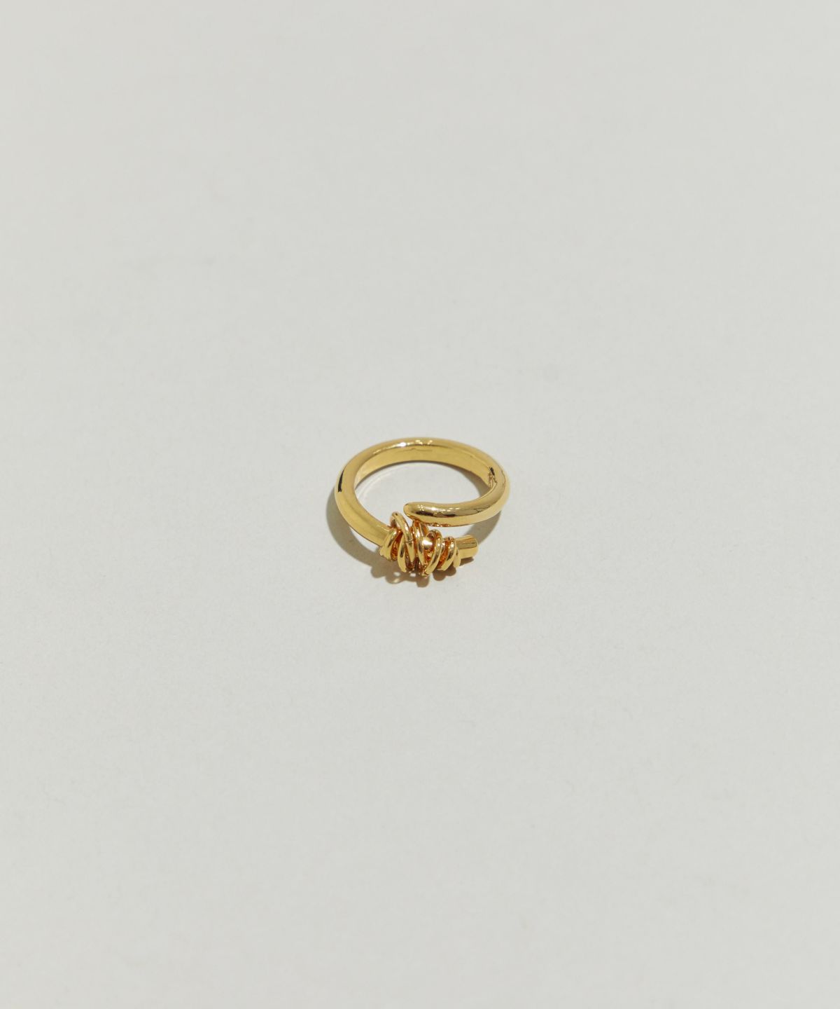 COLOR：ゴールド