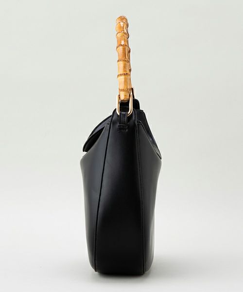 LE VERNIS] Lou half moon bag | CASSELINI ONLINE