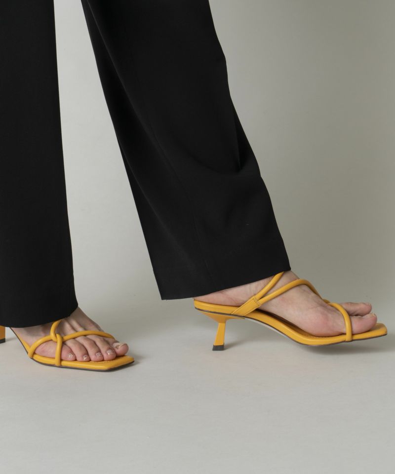 LE VERNIS] Tube cross sandals | CASSELINI ONLINE