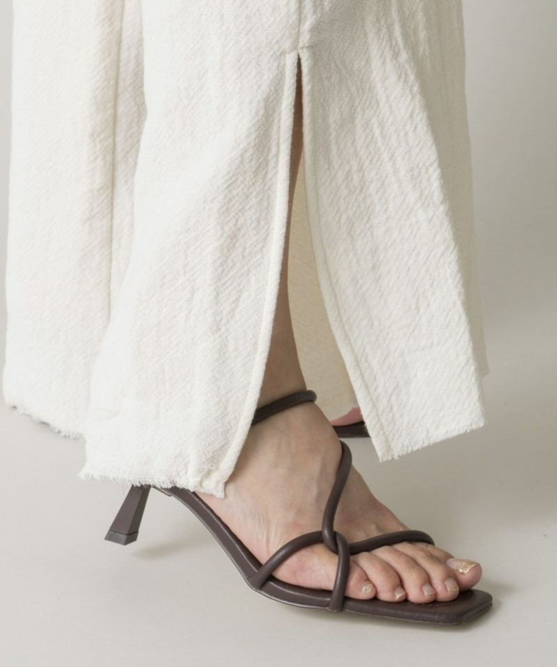 LE VERNIS] Tube cross sandals | CASSELINI ONLINE