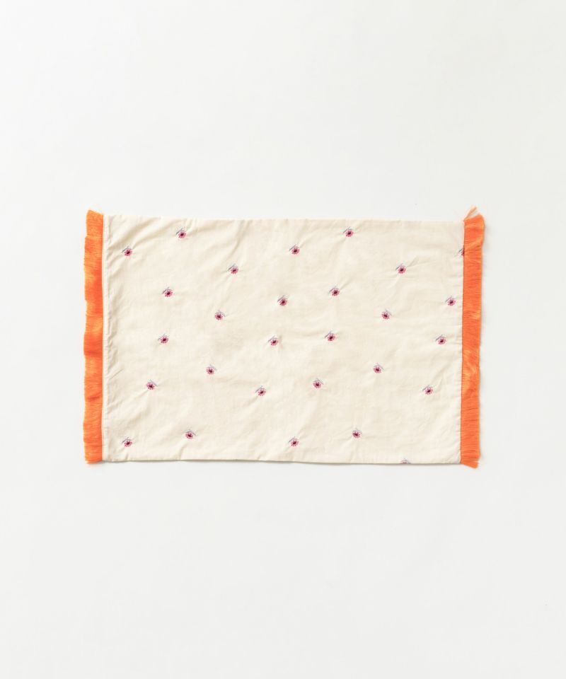 COLOR：アイボリー