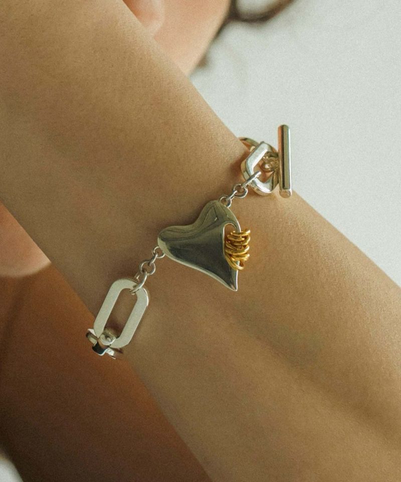 COLOR：ゴールド