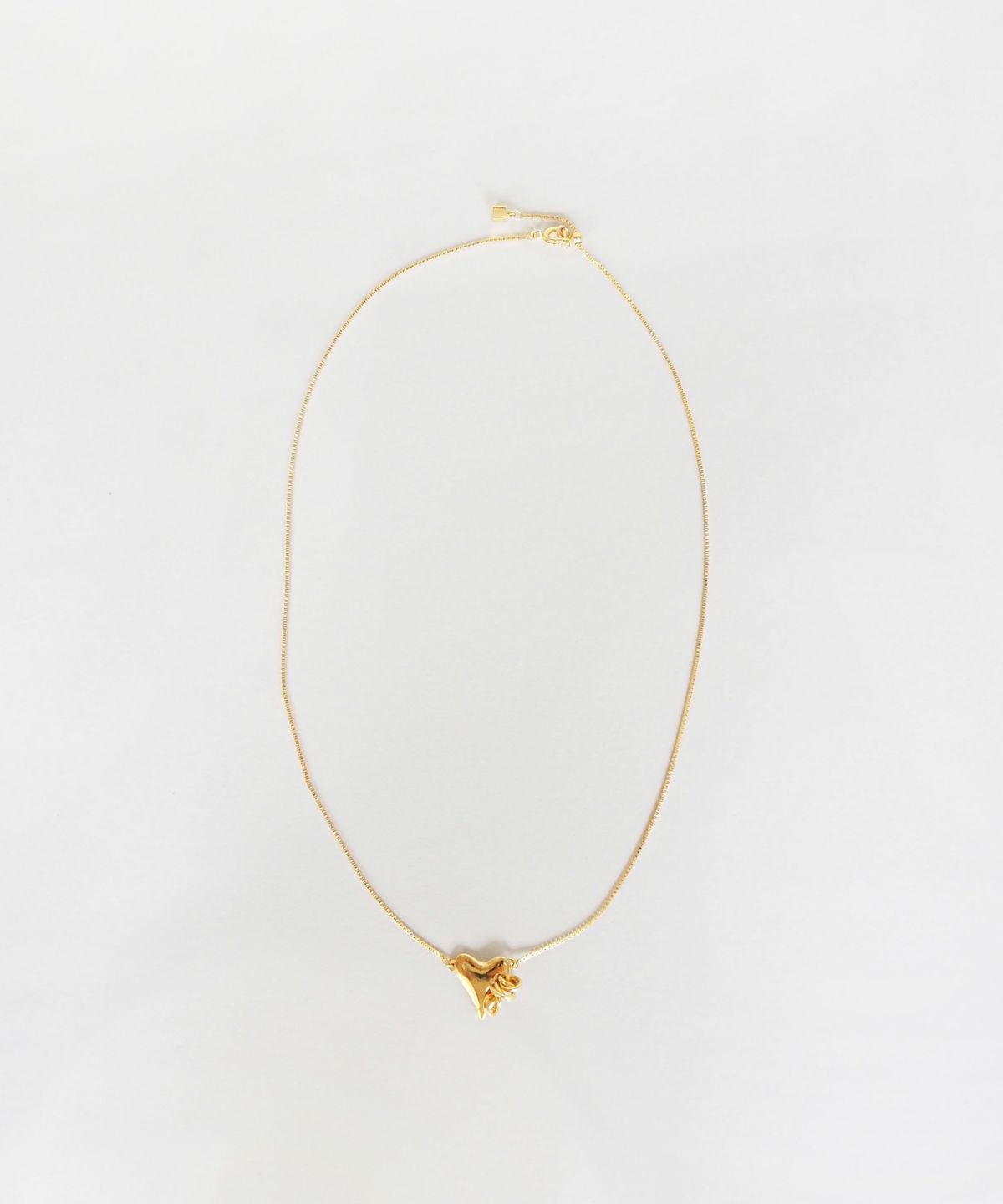 COLOR：ゴールド