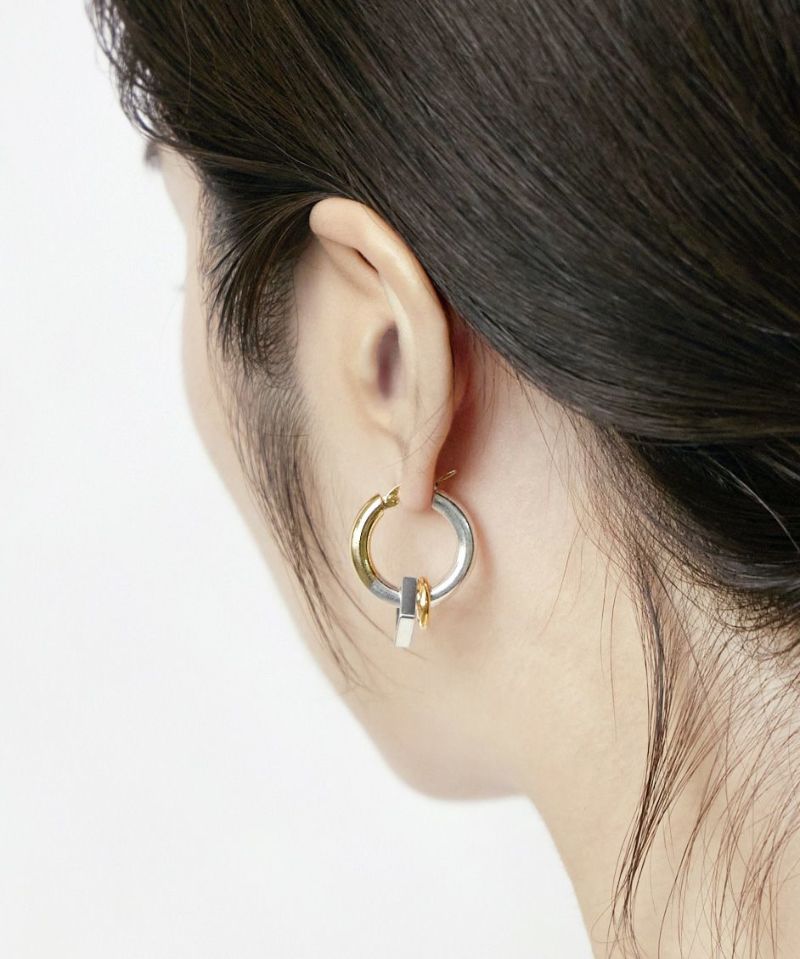 LAPUIS] Bicolor hoop pierced earrings | CASSELINI ONLINE