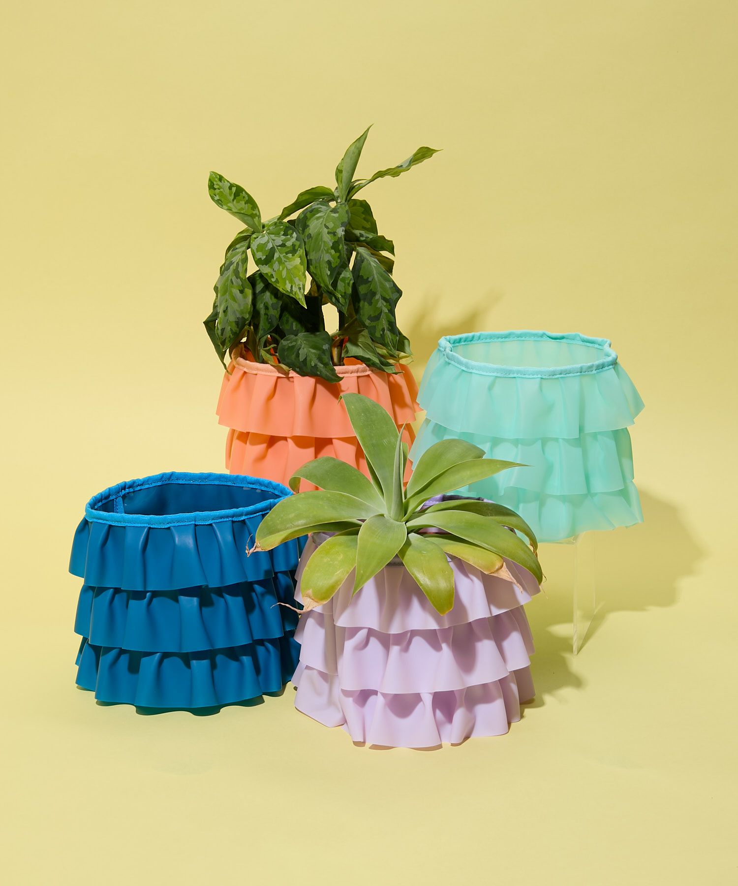 Casselini HOME(キャセリーニ ホーム)PVCフリル鉢カバー | CASSELINI