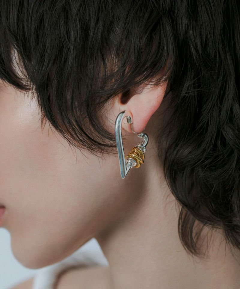 LAPUIS] Coil heart hoop earrings | CASSELINI ONLINE