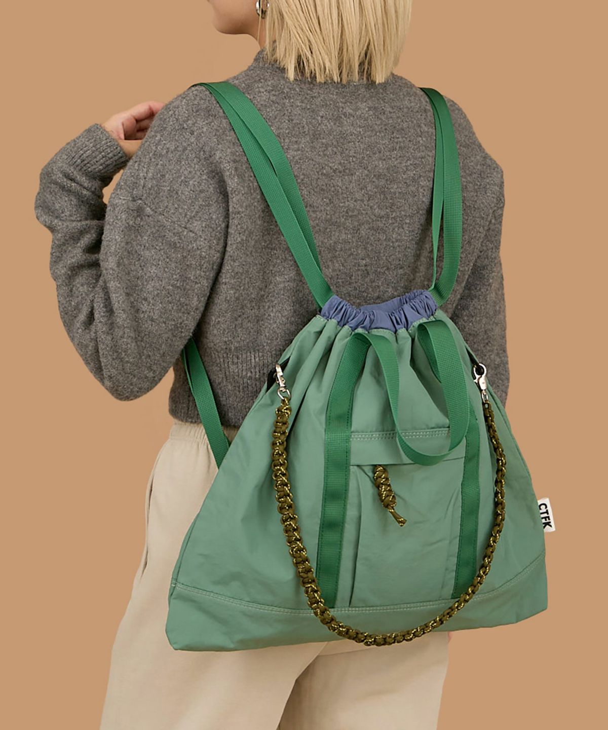 COLOR:モスグリーン