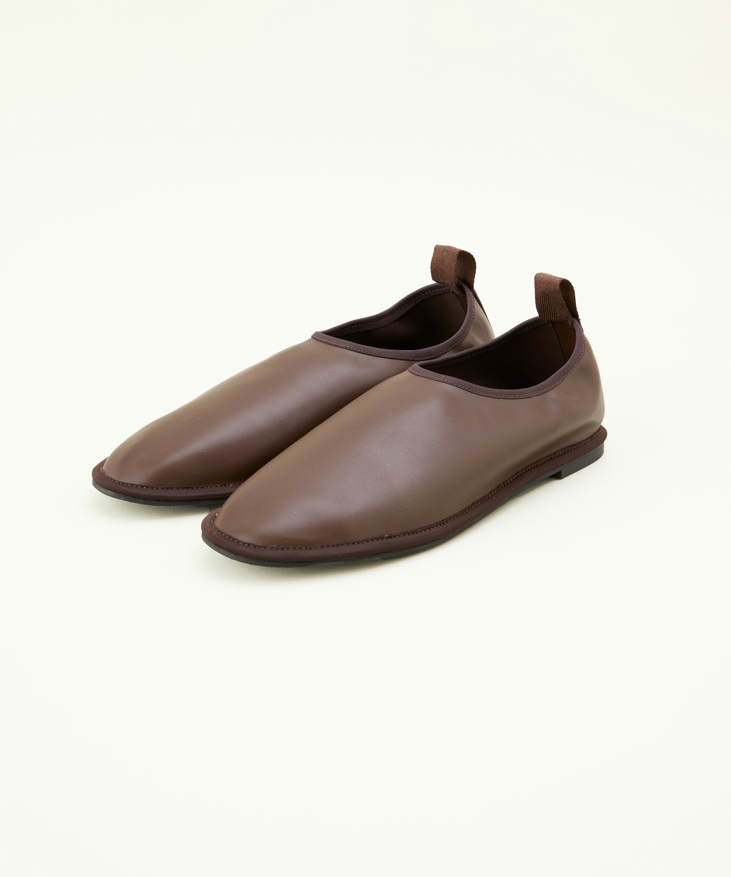 LE VERNIS] Bere foot shoes | CASSELINI ONLINE SHOP