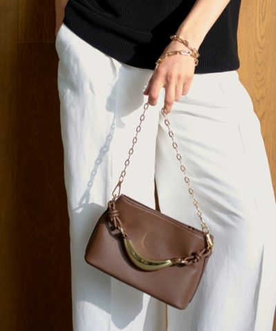 LE VERNIS] Eyelet wide boston | CASSELINI ONLINE