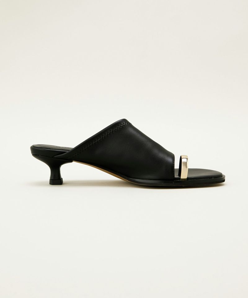 NOBLE｜《WEB限定追加2》LE VERNIS/ルベルニ Toe ring sandals