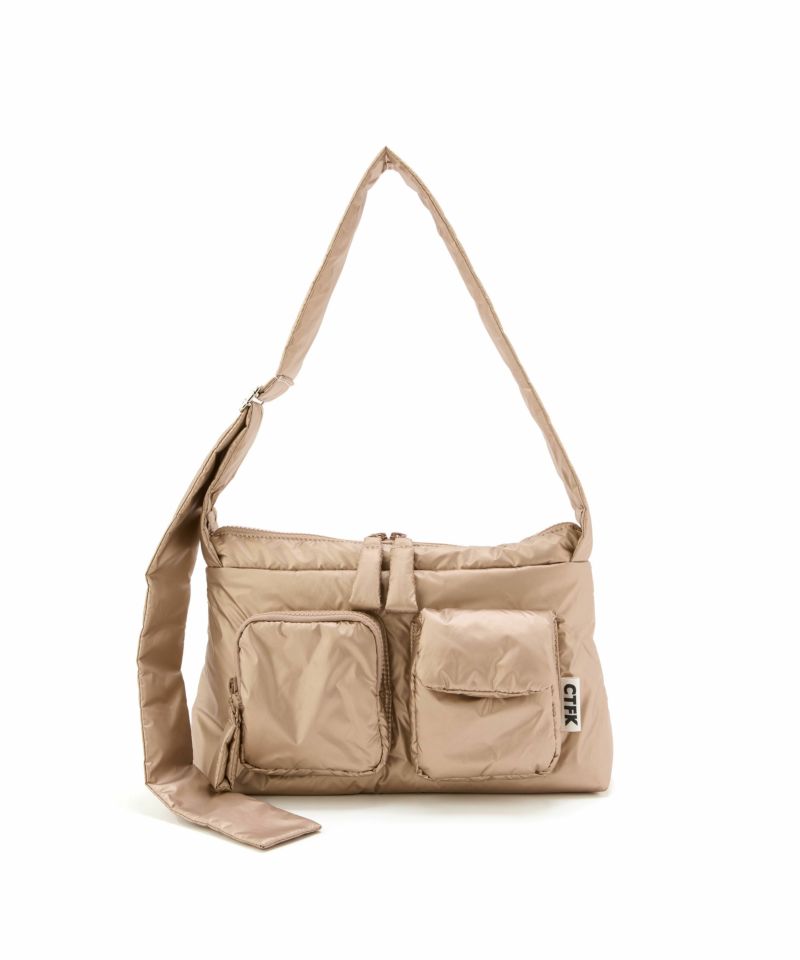 COLOR:シャンパン