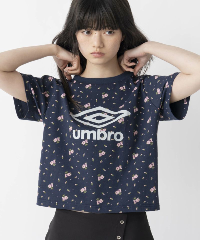 tシャツ 「UMBRO × Casselini」 花柄ロゴTシャツ レディース Casselini(キャセリーニ)【UMBRO × Casselini】花柄ロゴTシャツ