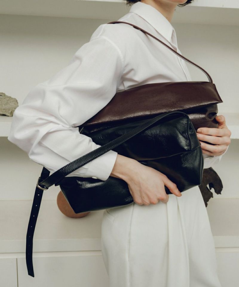 LE VERNIS] Soft wide bag | CASSELINI ONLINE SHOP