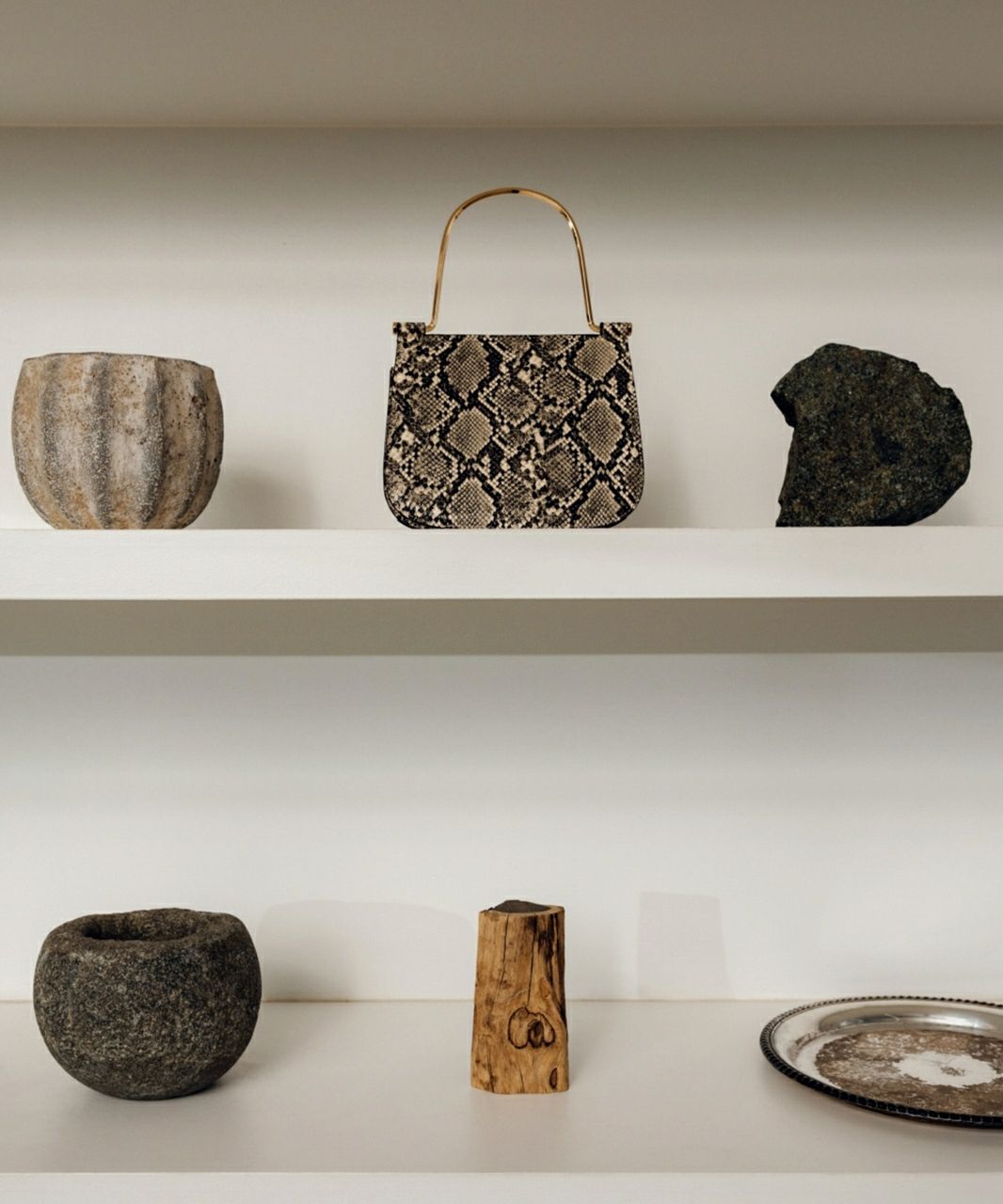 LE VERNIS] Metal handle minibag | CASSELINI ONLINE SHOP