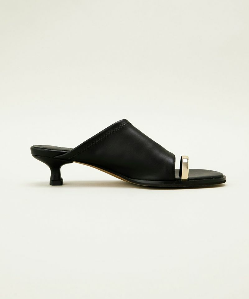 追加生産】[LE VERNIS] Toe ring sandals＜8月中旬発送予定