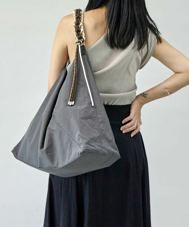 追加生産】[LE VERNIS] Paracord one handle tote＜10月上旬発送
