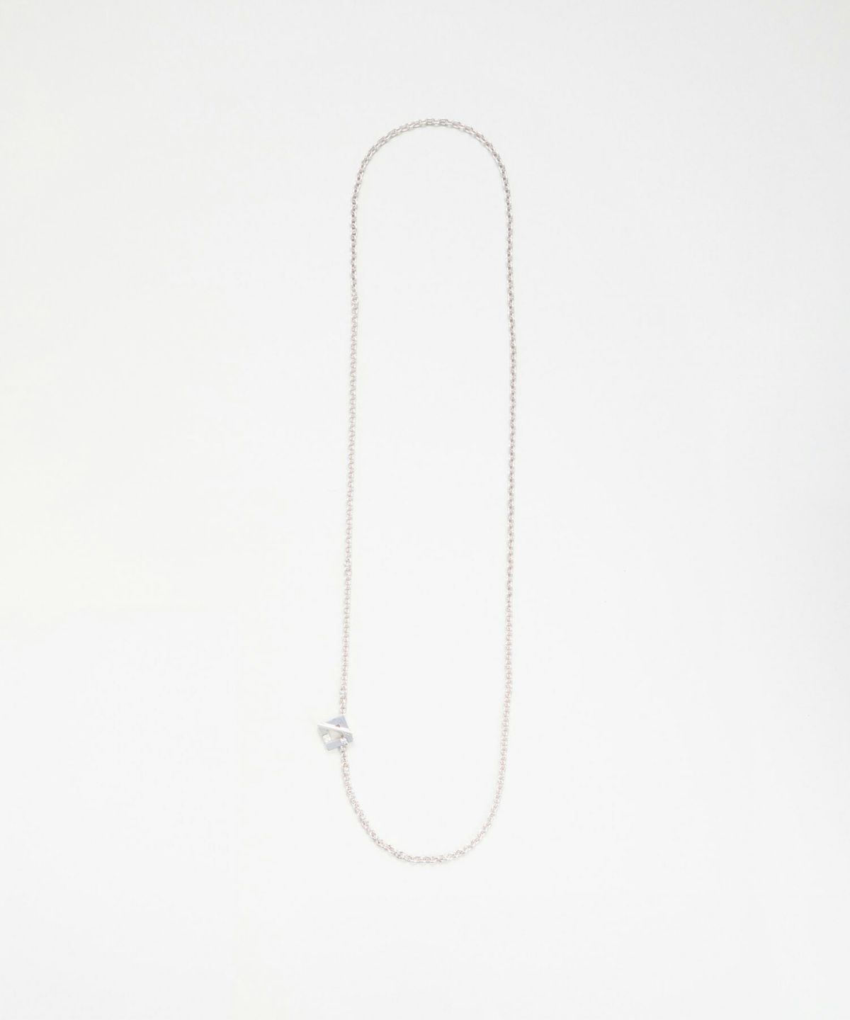 COLOR：シルバー