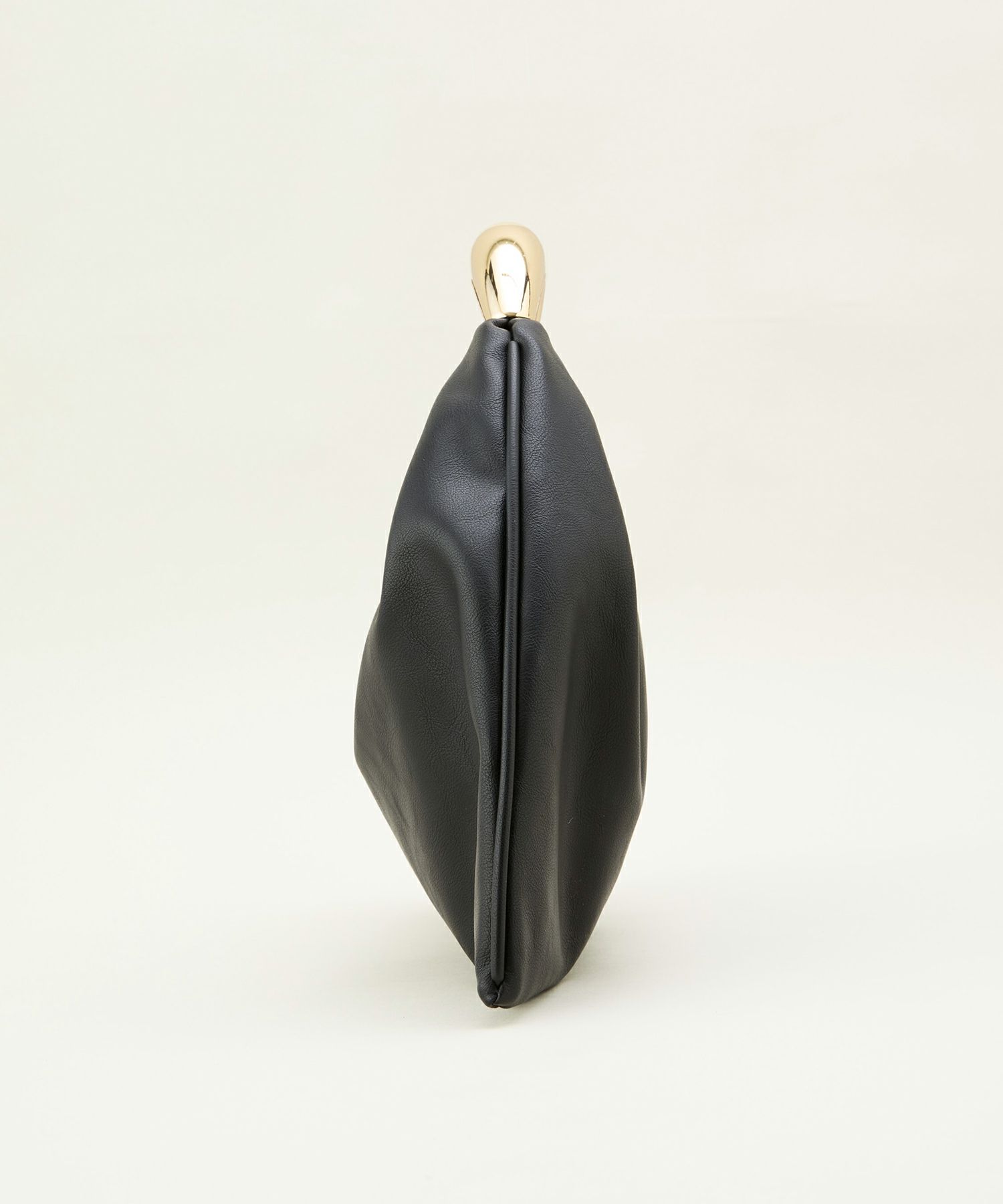 LE VERNIS] Sculpture triangle bag S | CASSELINI ONLINE SHOP