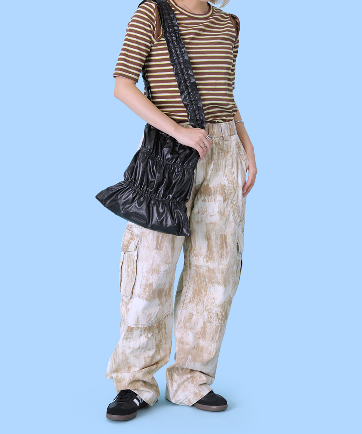 CONTROL FREAK(コントロールフリーク)ギャザーフラット2WAYバッグ