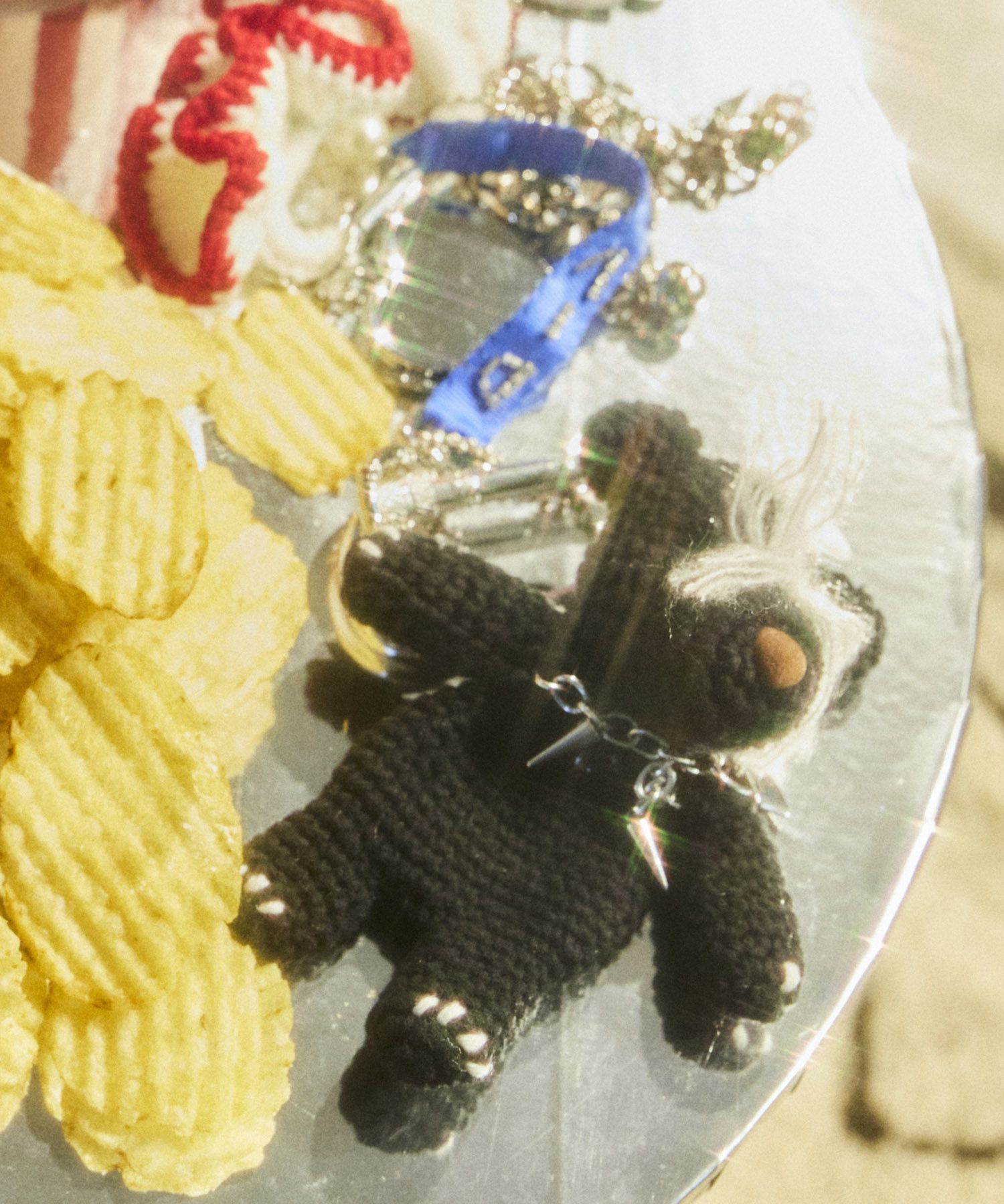 HEY! Mrs ROSE(ヘイ！ミセスローズ)Crochet Dog LipCharm | CASSELINI