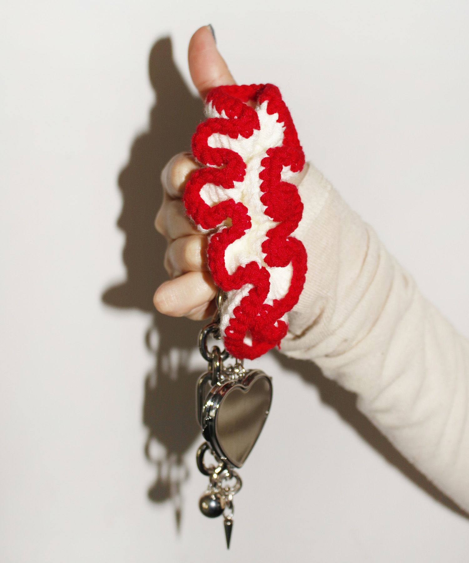 HEY! Mrs ROSE(ヘイ！ミセスローズ)Frill & Chain Charm | CASSELINI