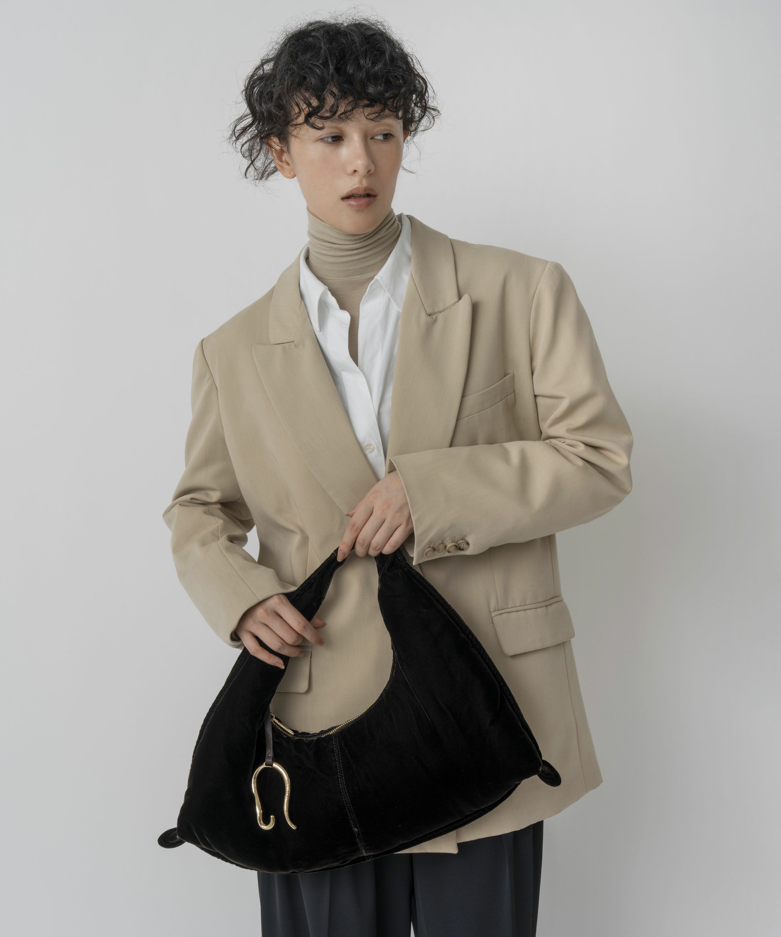 LE VERNIS] Poire velvet bag | CASSELINI ONLINE SHOP