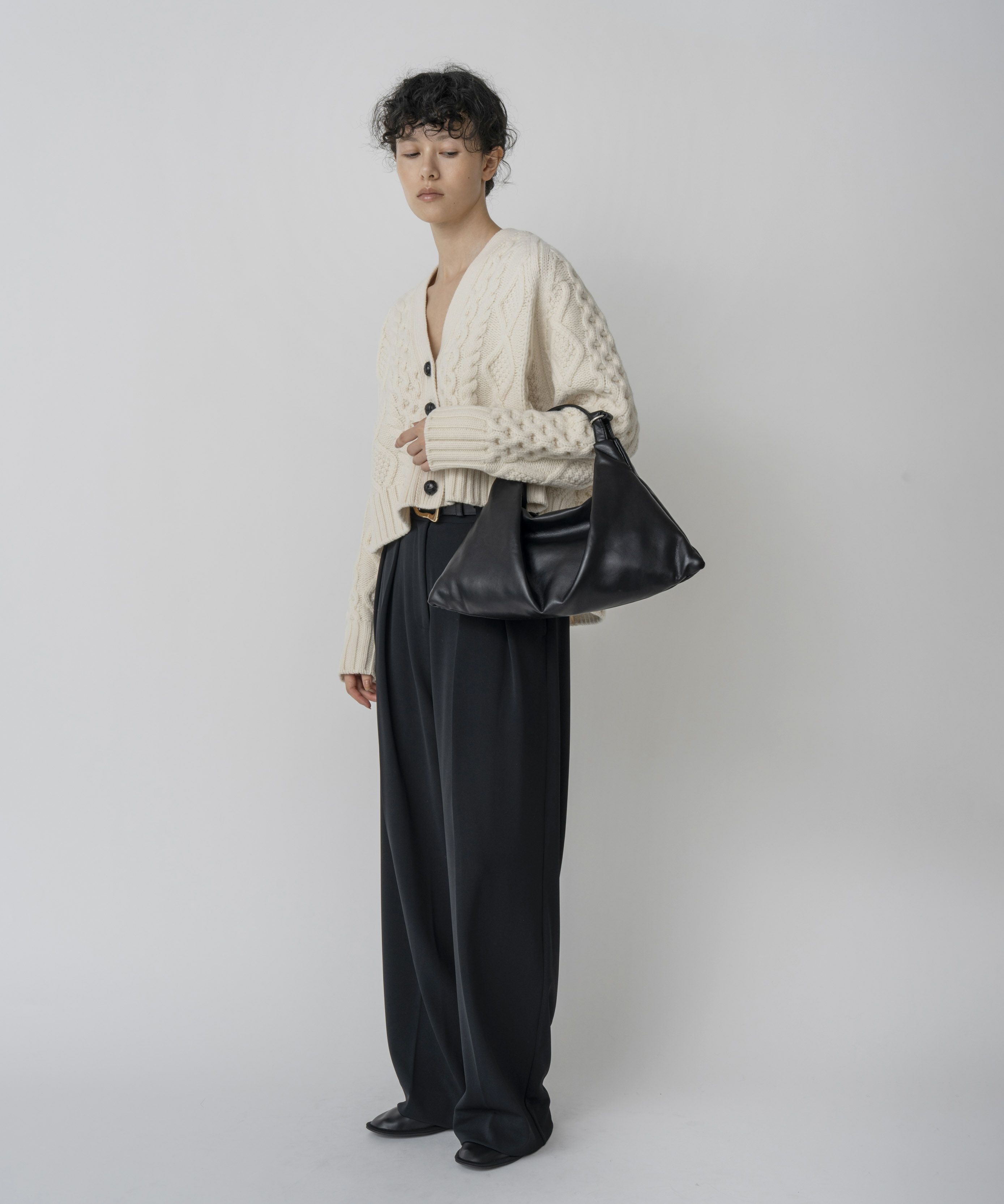 LE VERNIS] Triangle bag | CASSELINI ONLINE SHOP