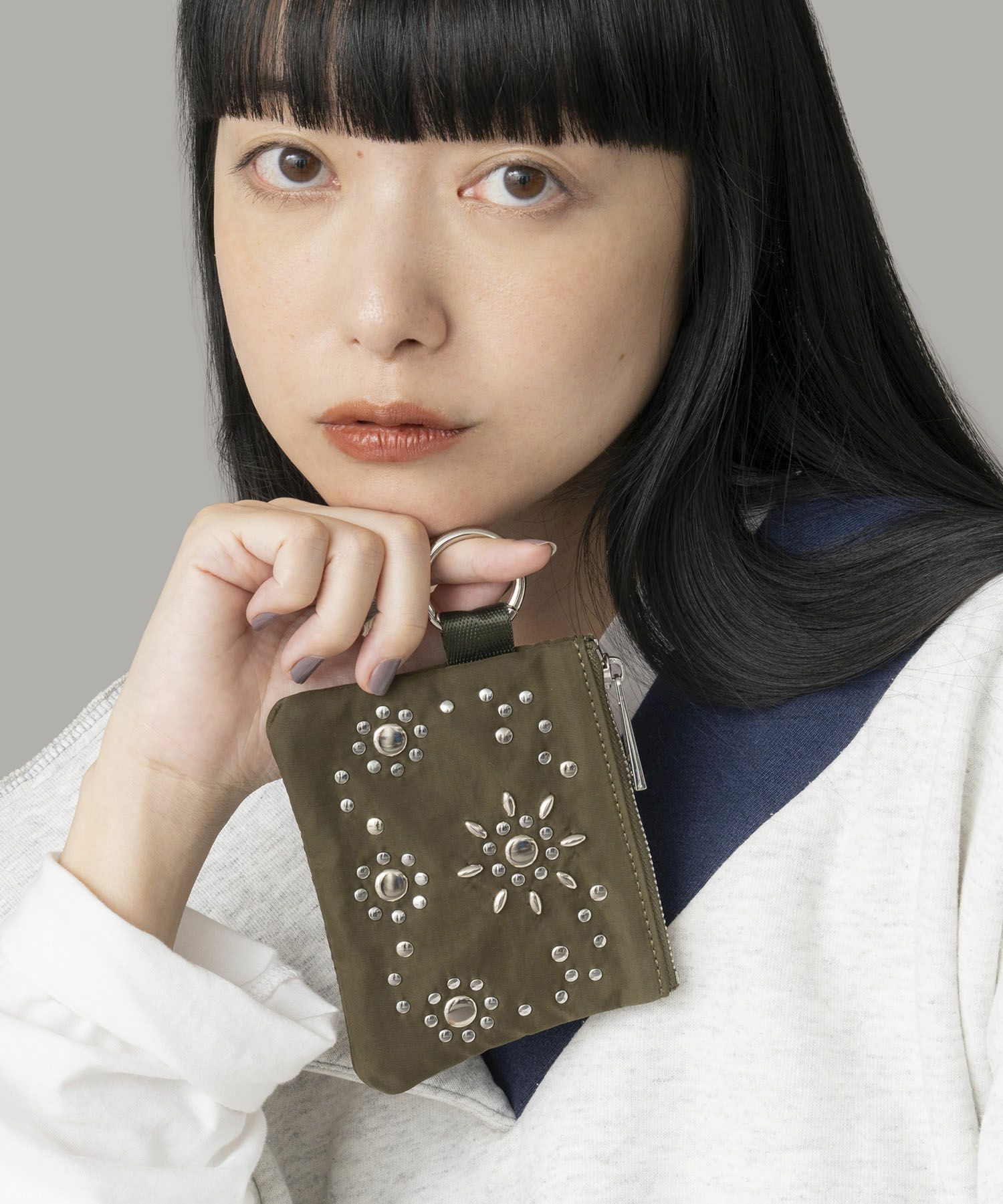 Casselini(キャセリーニ)スタッズポーチ | CASSELINI ONLINE SHOP