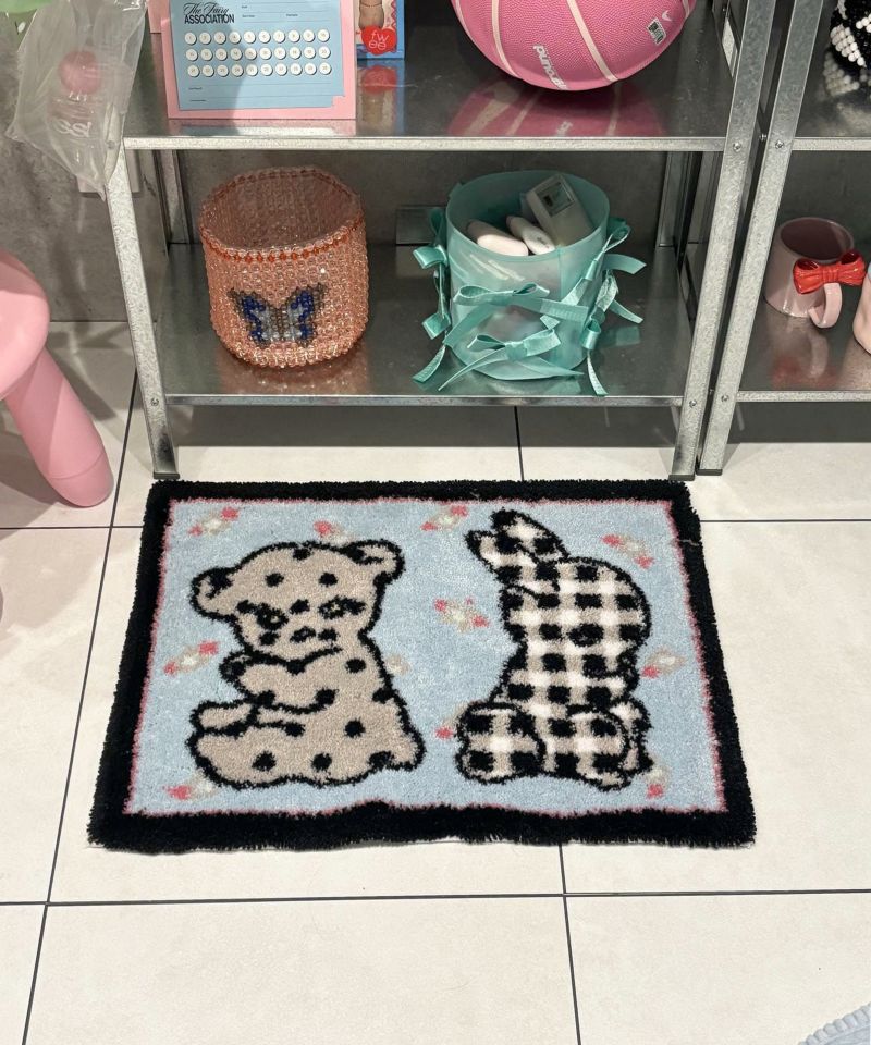 Casselini HOME(キャセリーニ ホーム)くまとうさぎラグ＜12月下旬発送