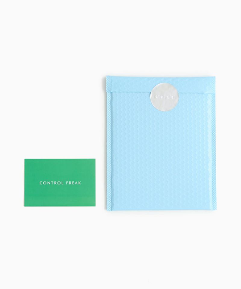 COLOR:ブルー×CONTROL FREAK