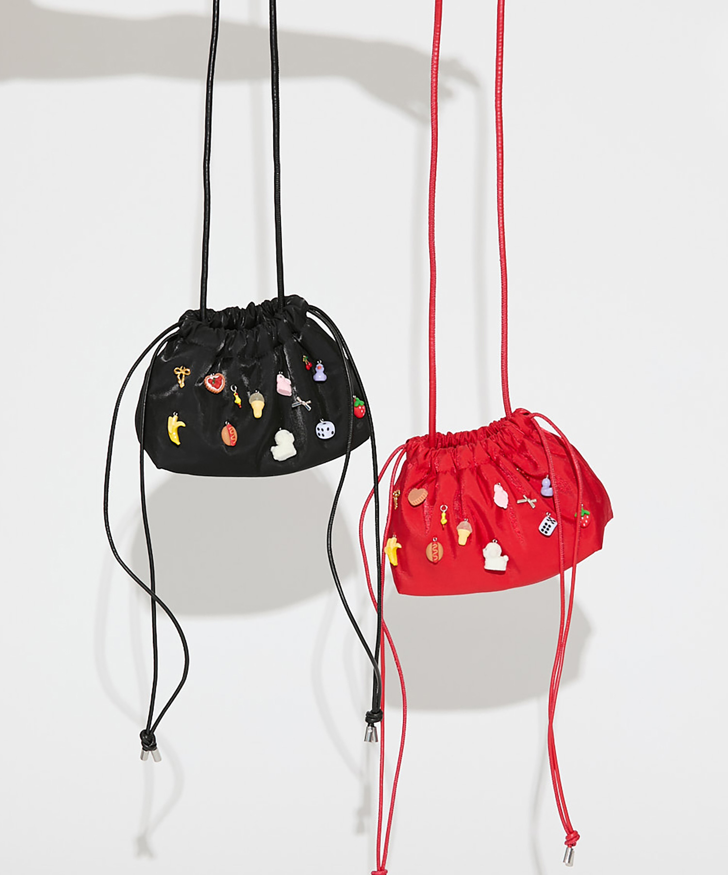 Casselini(キャセリーニ)チャーム付きショルダーバッグ | CASSELINI